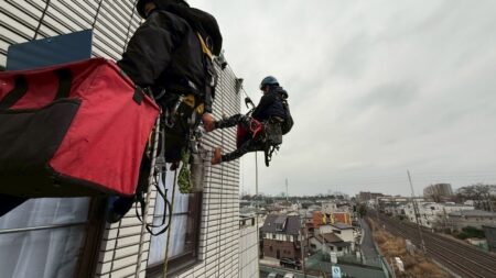 埼玉県さいたま市 無足場工法ロープアクセス外壁打診調査工事