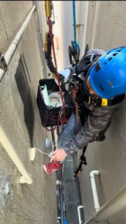 東京都港区 無足場工法ロープアクセス外壁塗装