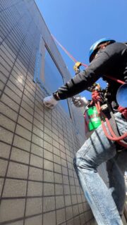 東京都渋谷区　無足場工法ロープアクセス防水工事